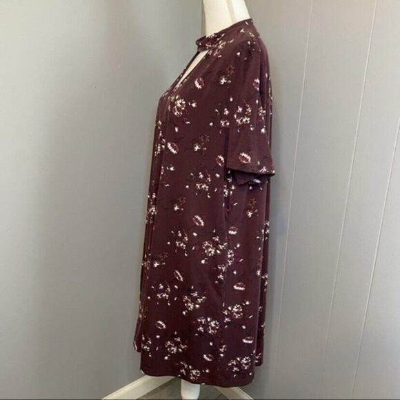 Hippie Laundry Short Sleeve Burgundy Red Floral Dress Choker Neck - Picture 3 of 6